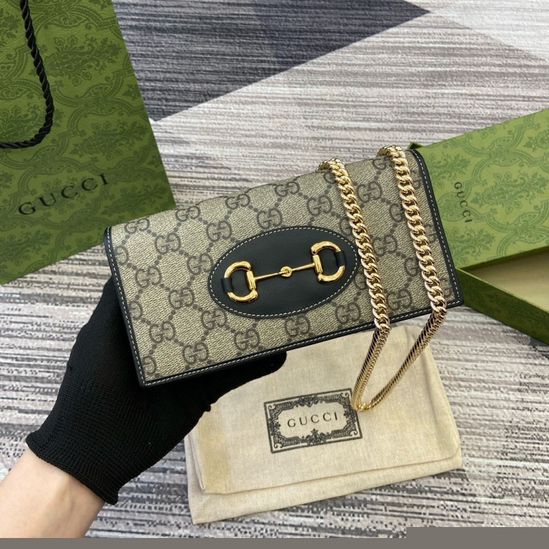 G*u*i wallets & purse